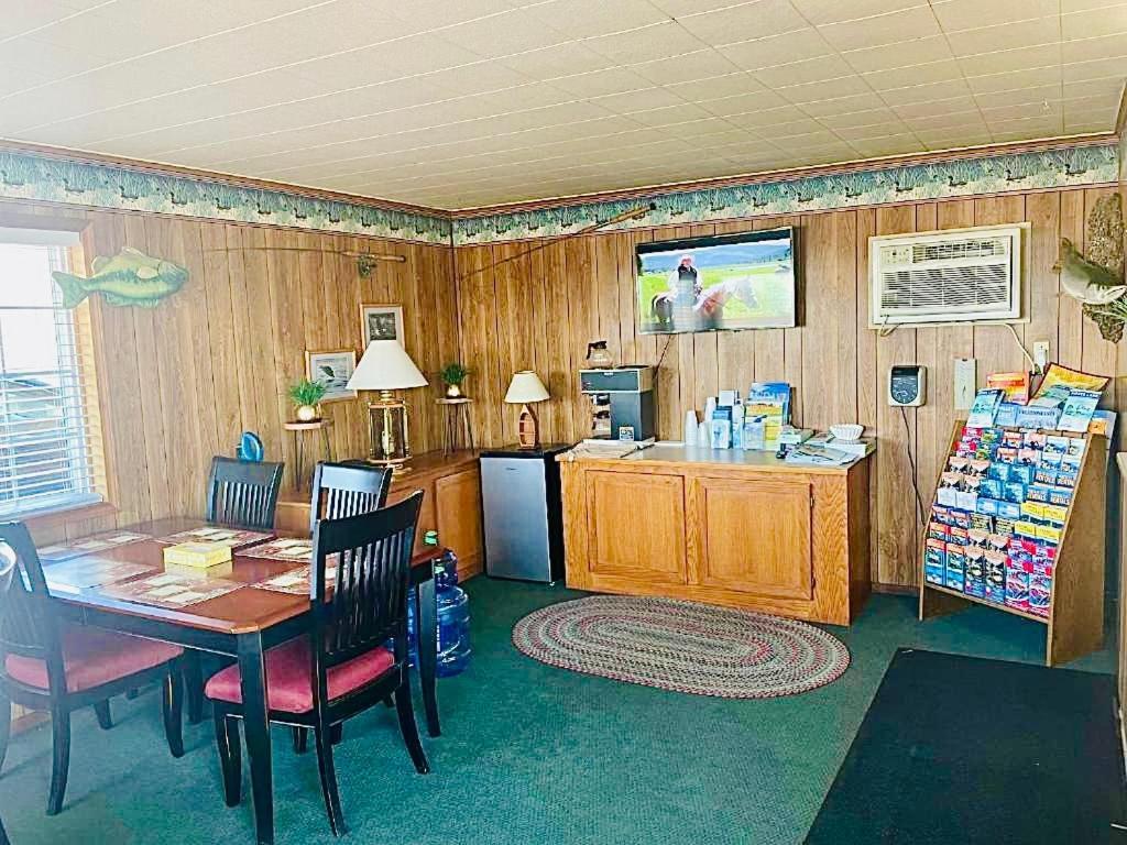 Sage N Sand Motel Moses Lake Extérieur photo