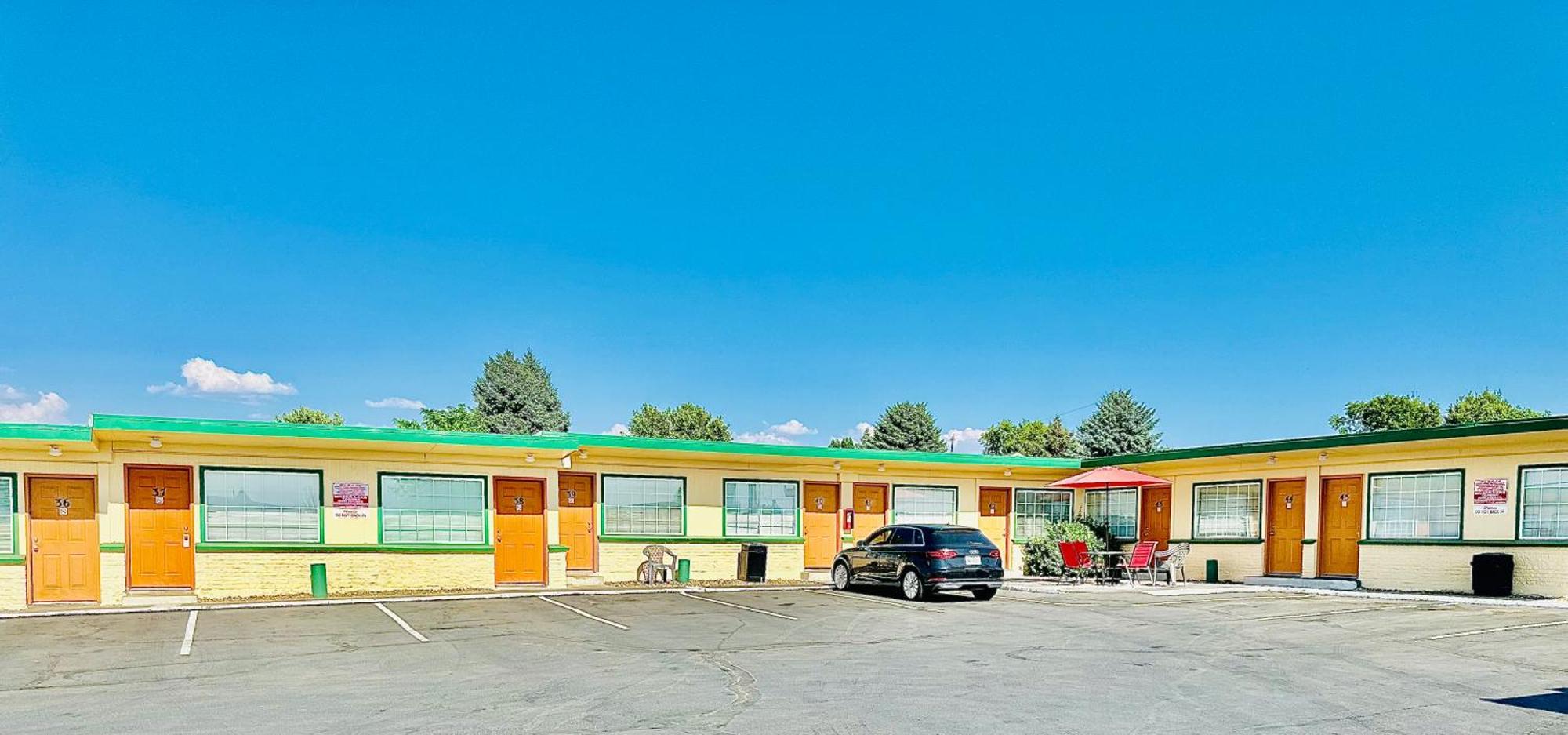 Sage N Sand Motel Moses Lake Extérieur photo