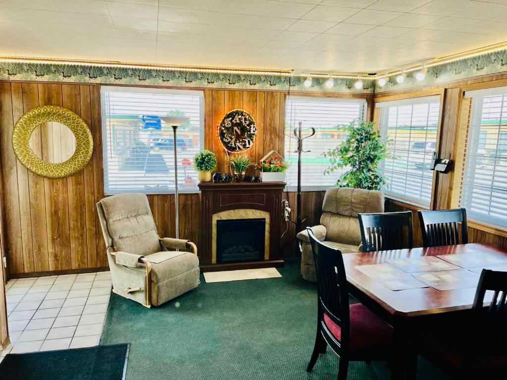 Sage N Sand Motel Moses Lake Extérieur photo