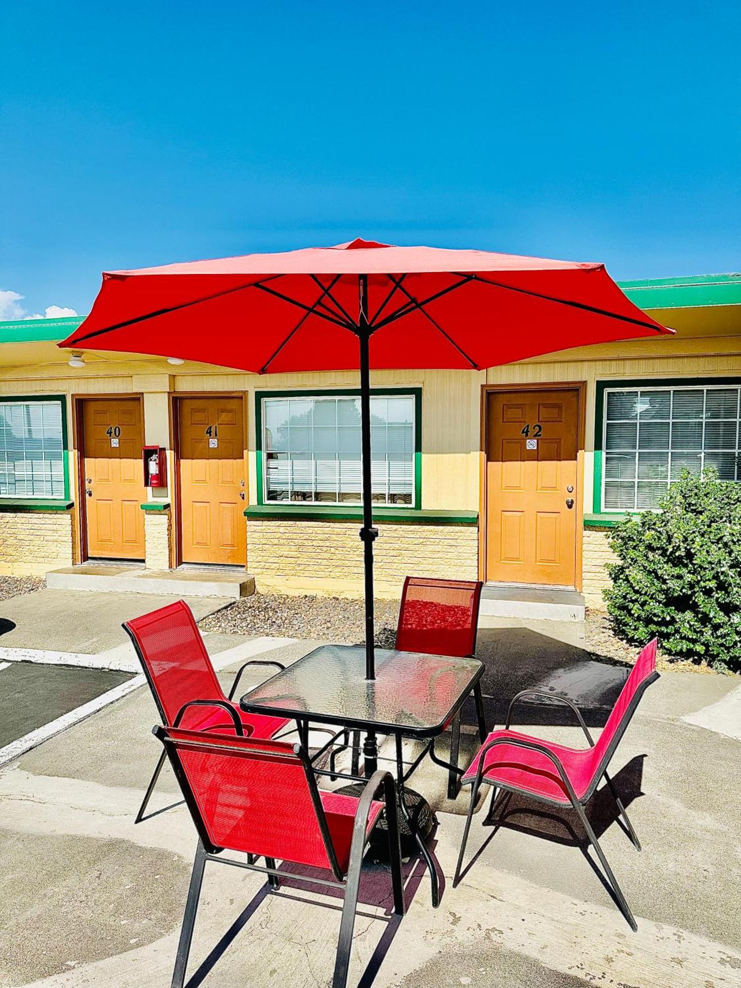 Sage N Sand Motel Moses Lake Extérieur photo