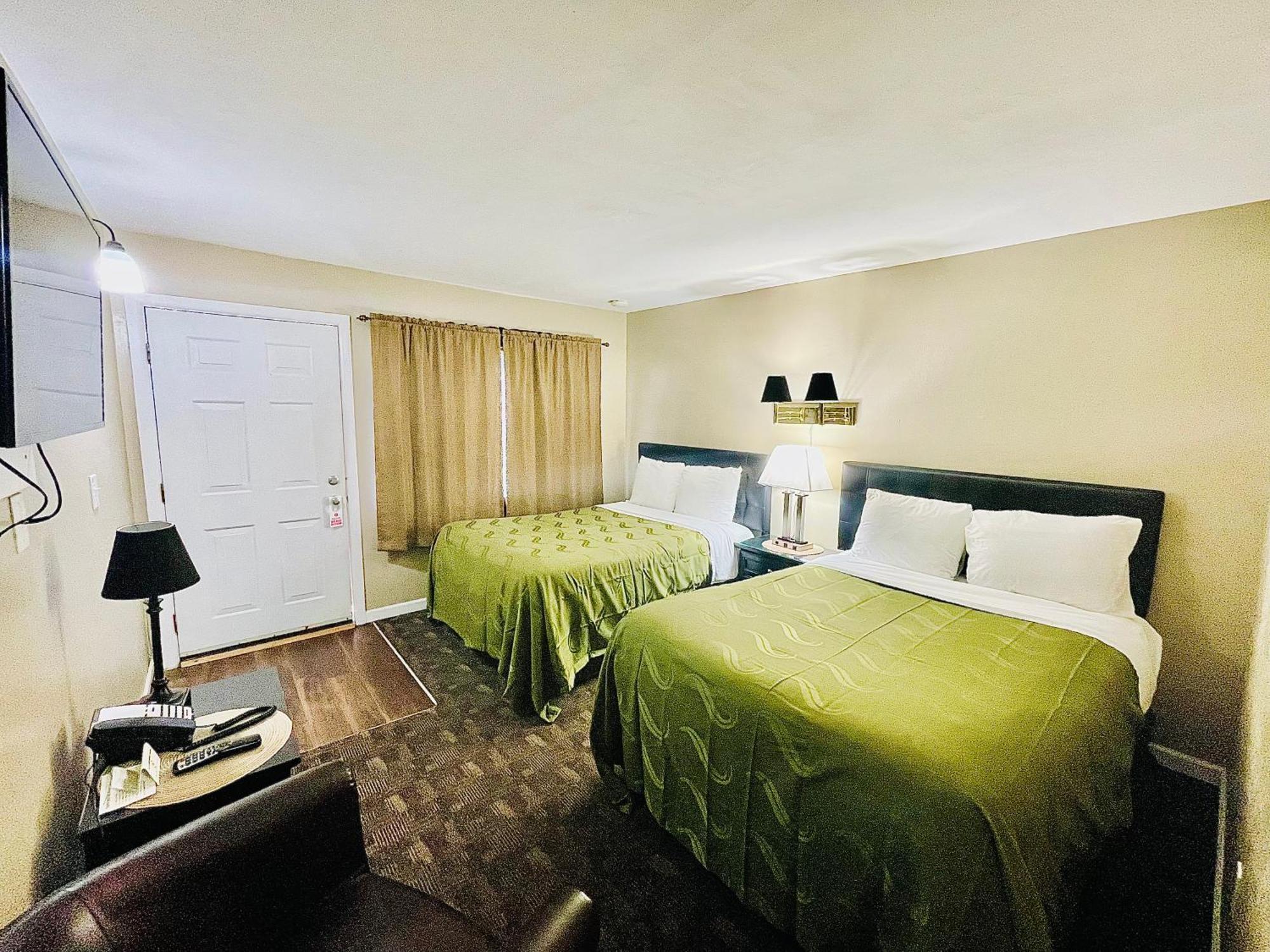 Sage N Sand Motel Moses Lake Extérieur photo