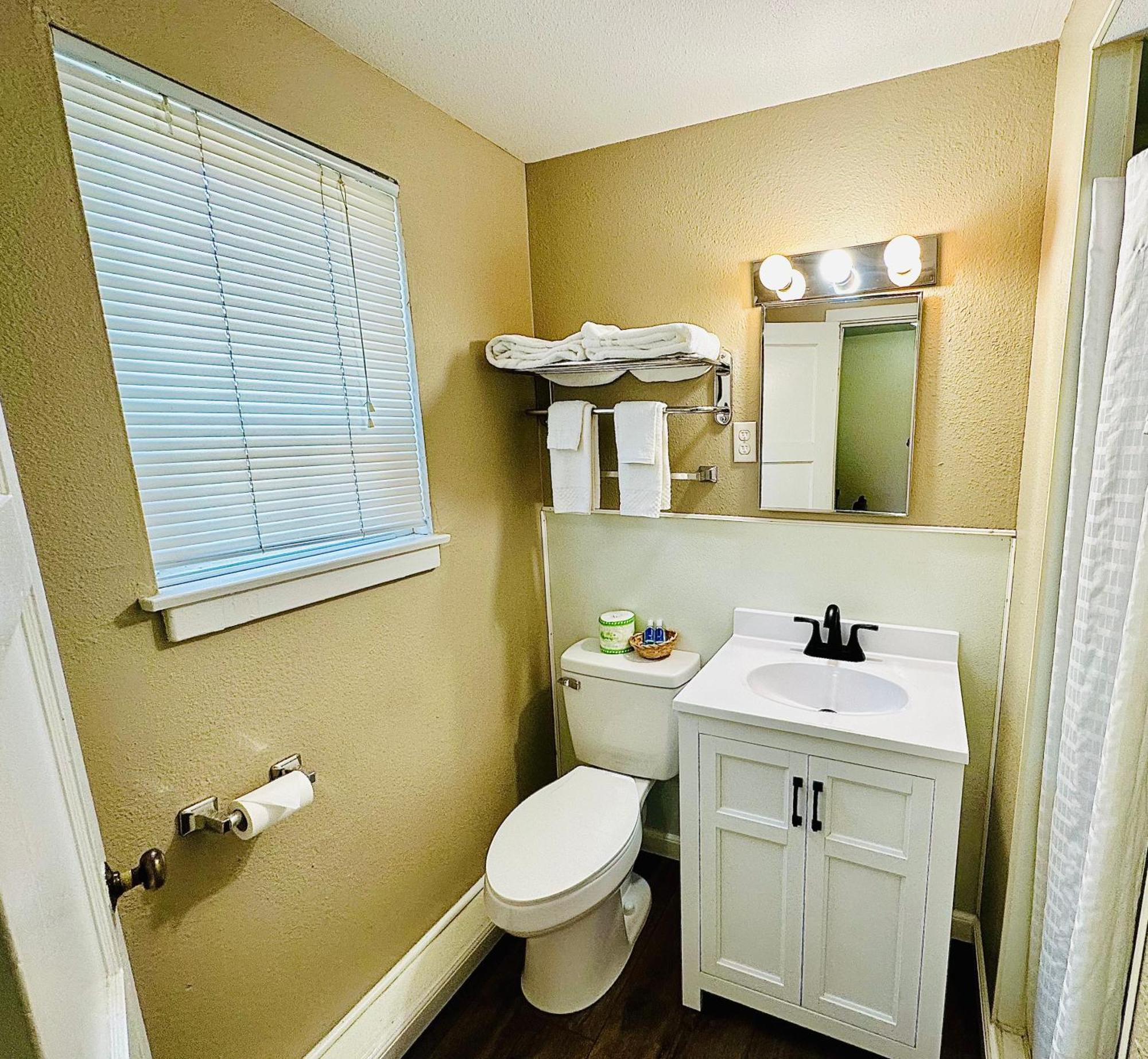 Sage N Sand Motel Moses Lake Extérieur photo