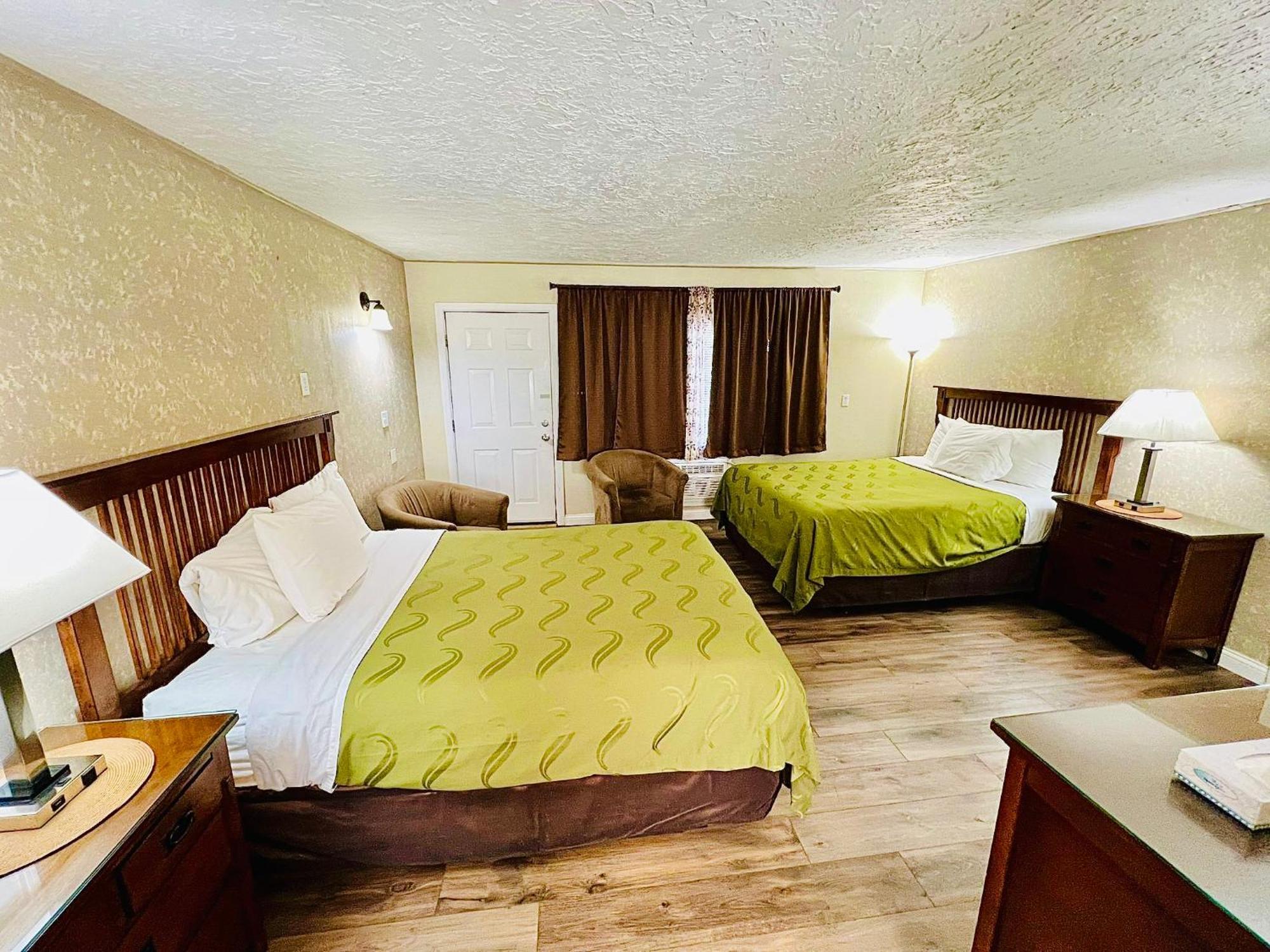 Sage N Sand Motel Moses Lake Extérieur photo